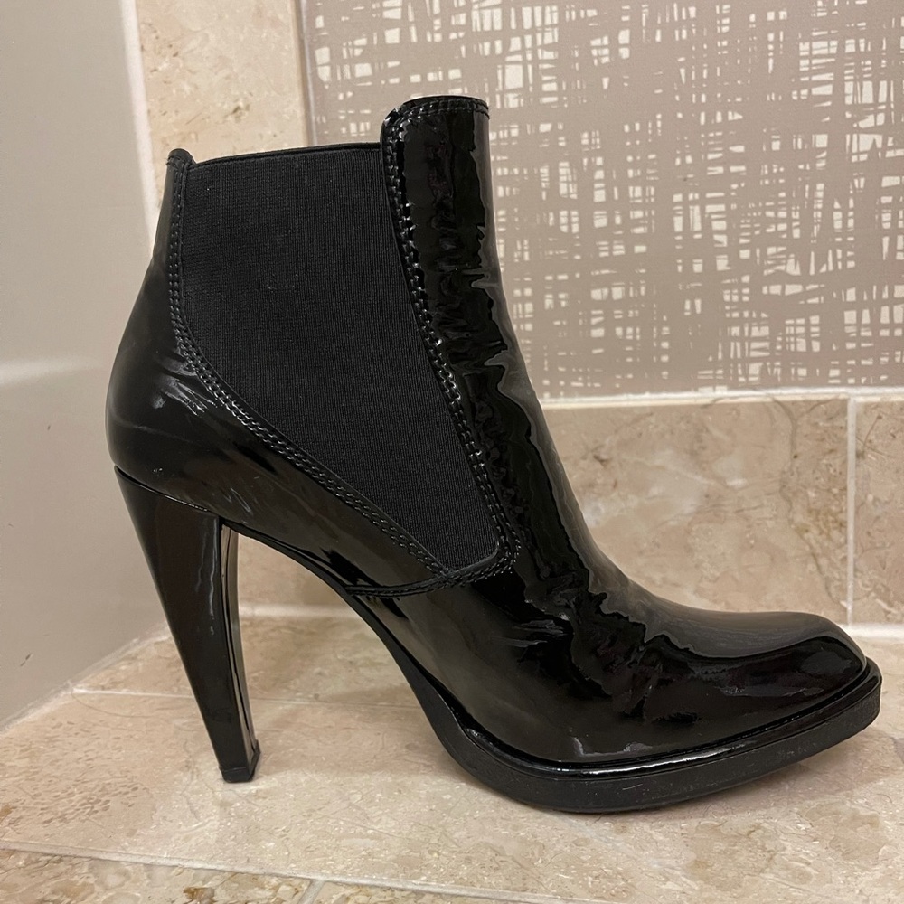 Stuart weitzman patent leather booties/ heels - Picture 6 of 13